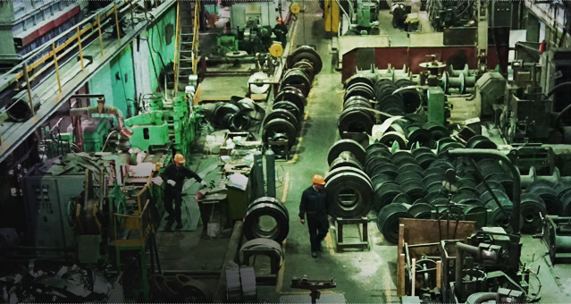 Пружинная холоднокатаная стальная лента ГОСТ 2283 в рулонах на складе Петербургского завода прецизионных сплавов.