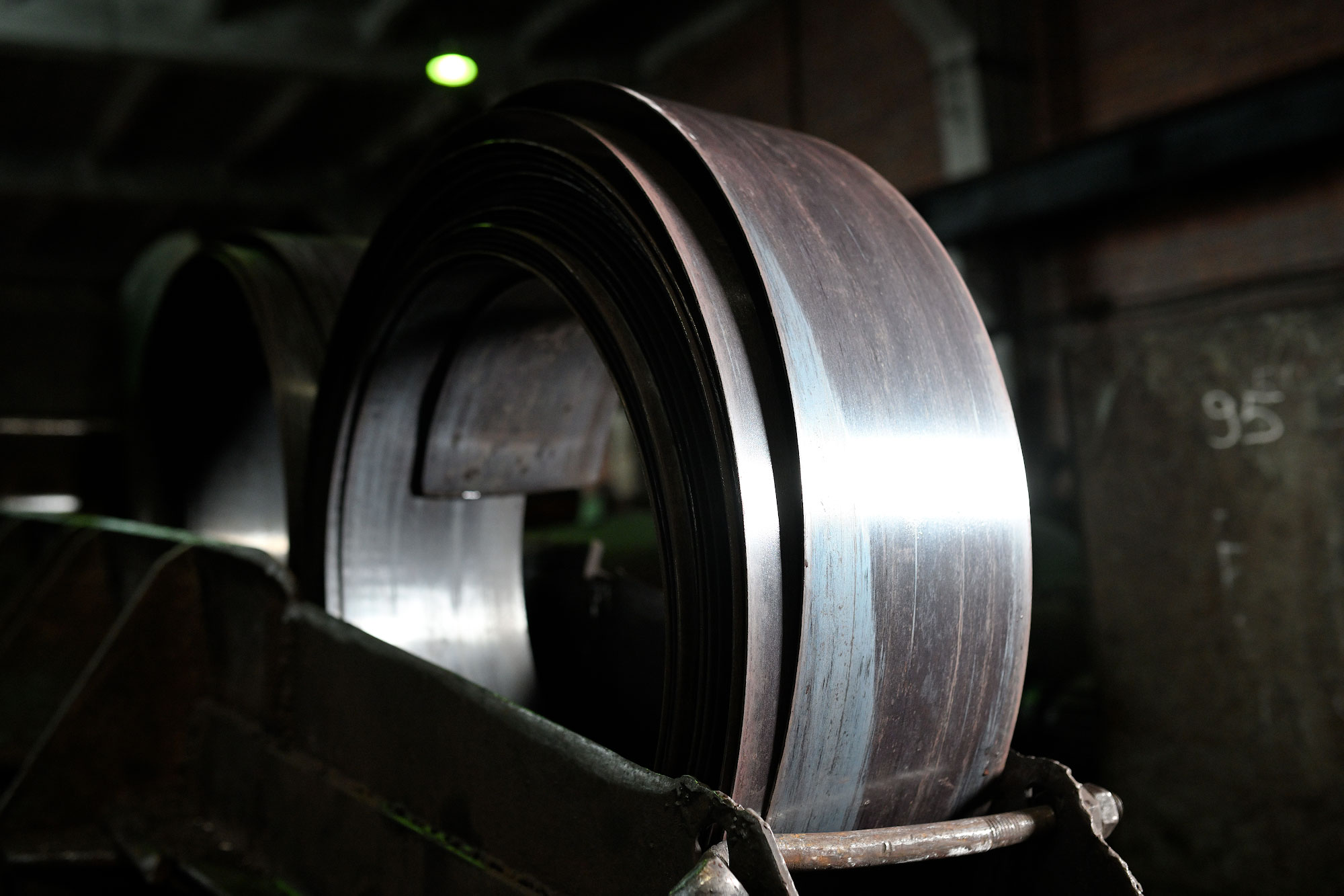 Лента стальная холоднокатаная термообработанная ГОСТ 21996-76 в рулонах — контроль качества на производстве.