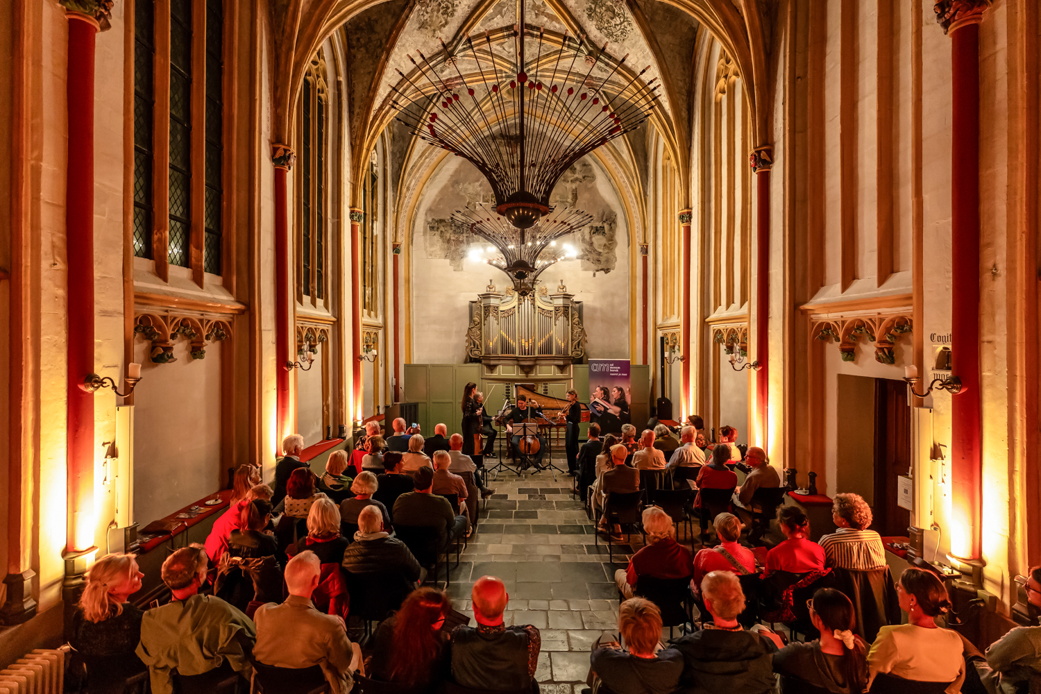 Van Continent in klank naar spectaculaire blazersmuziek