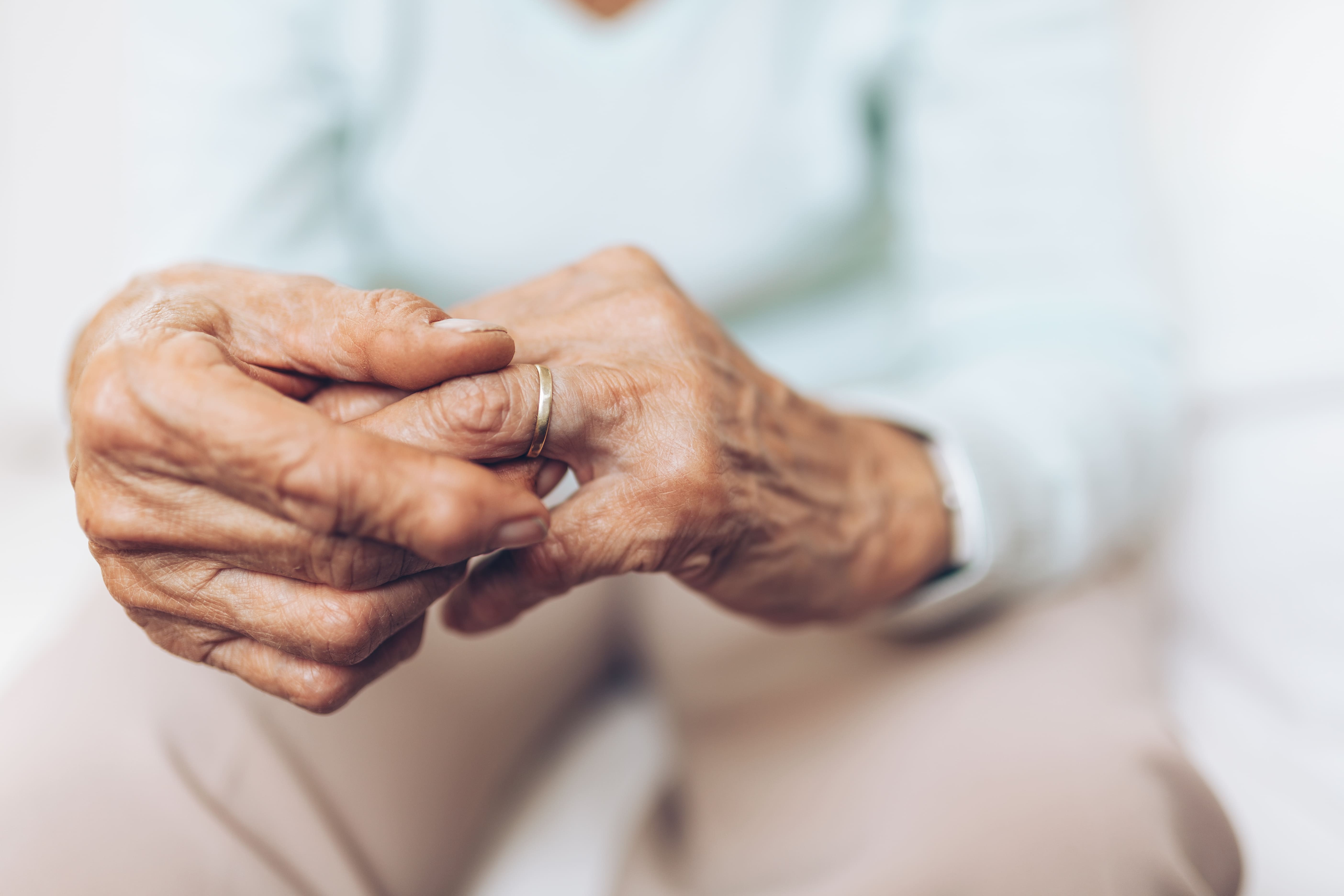 aide maladie de parkingson seniors