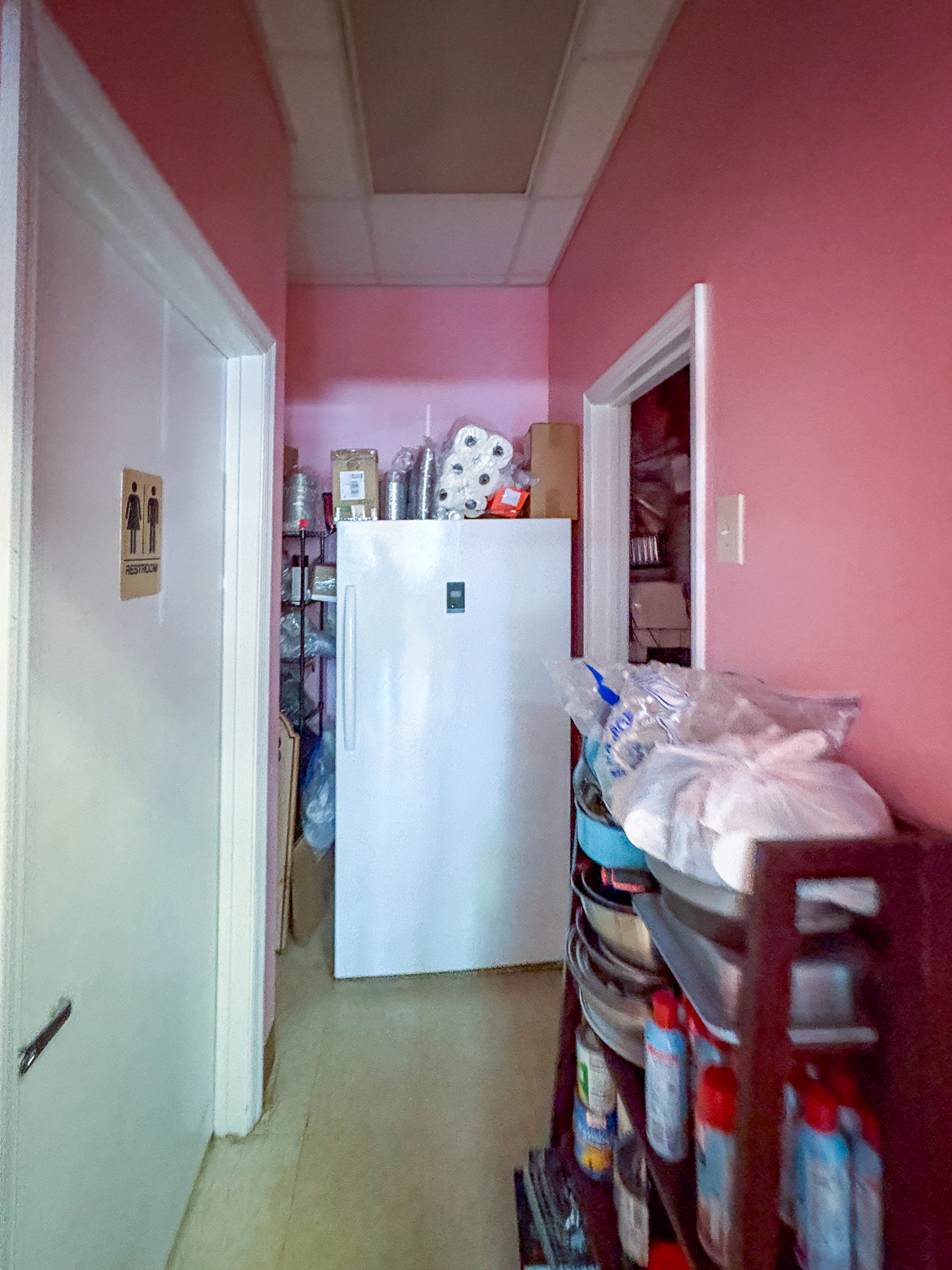 Displayed image from the thumbnail slider