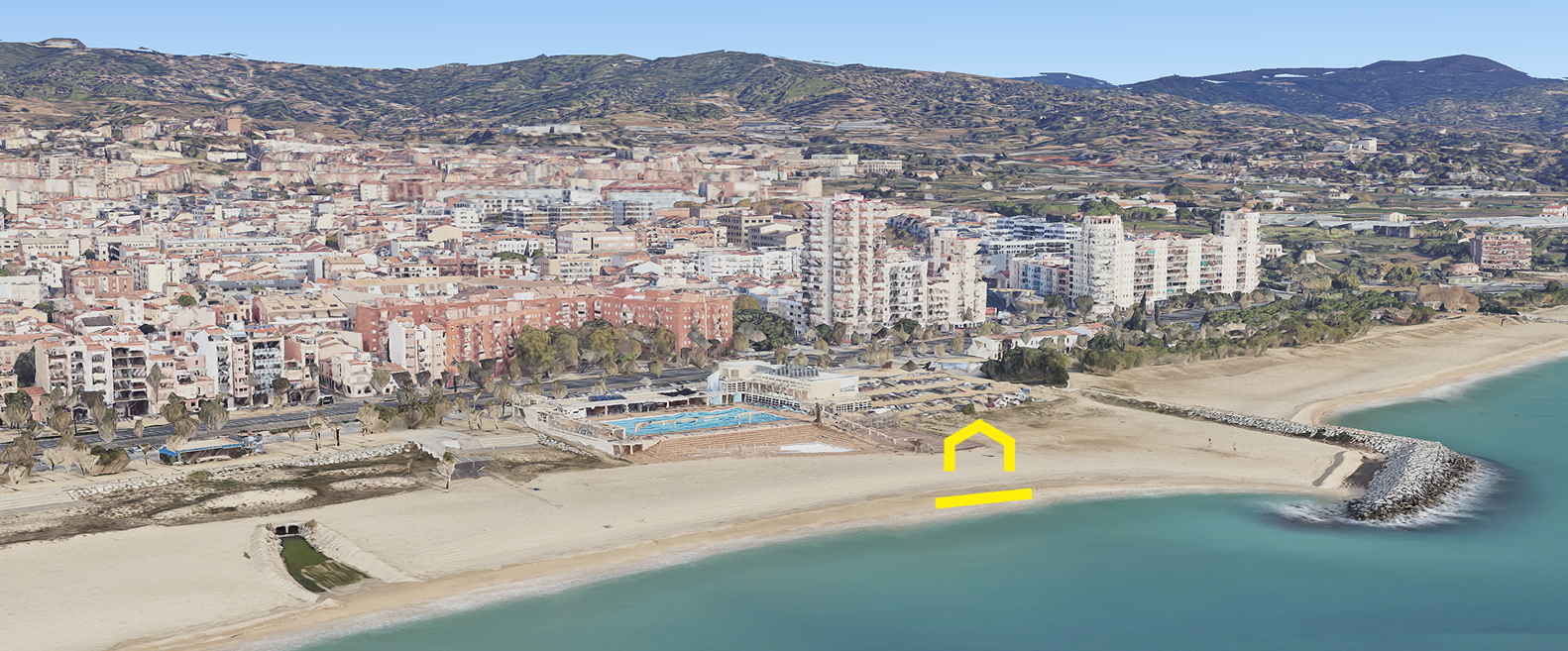 Start line of the Barcelona Paddle Race, Platja Somorrostro, Barcelona