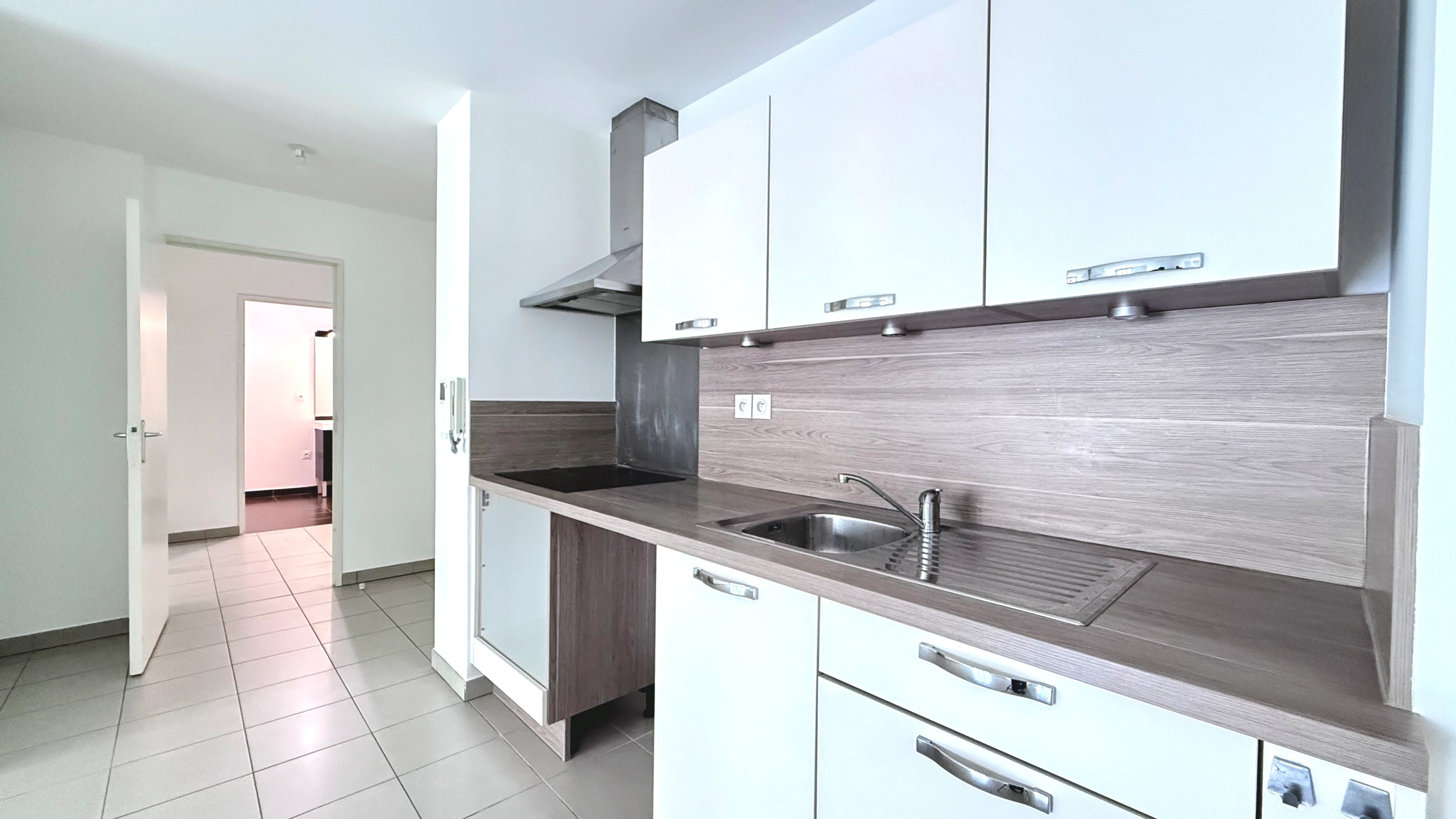 Appartement T3 de 61,65 m² - Balcon 13 m² - Parking - Lyon 7 - Secteur Garibaldi-Berthelot