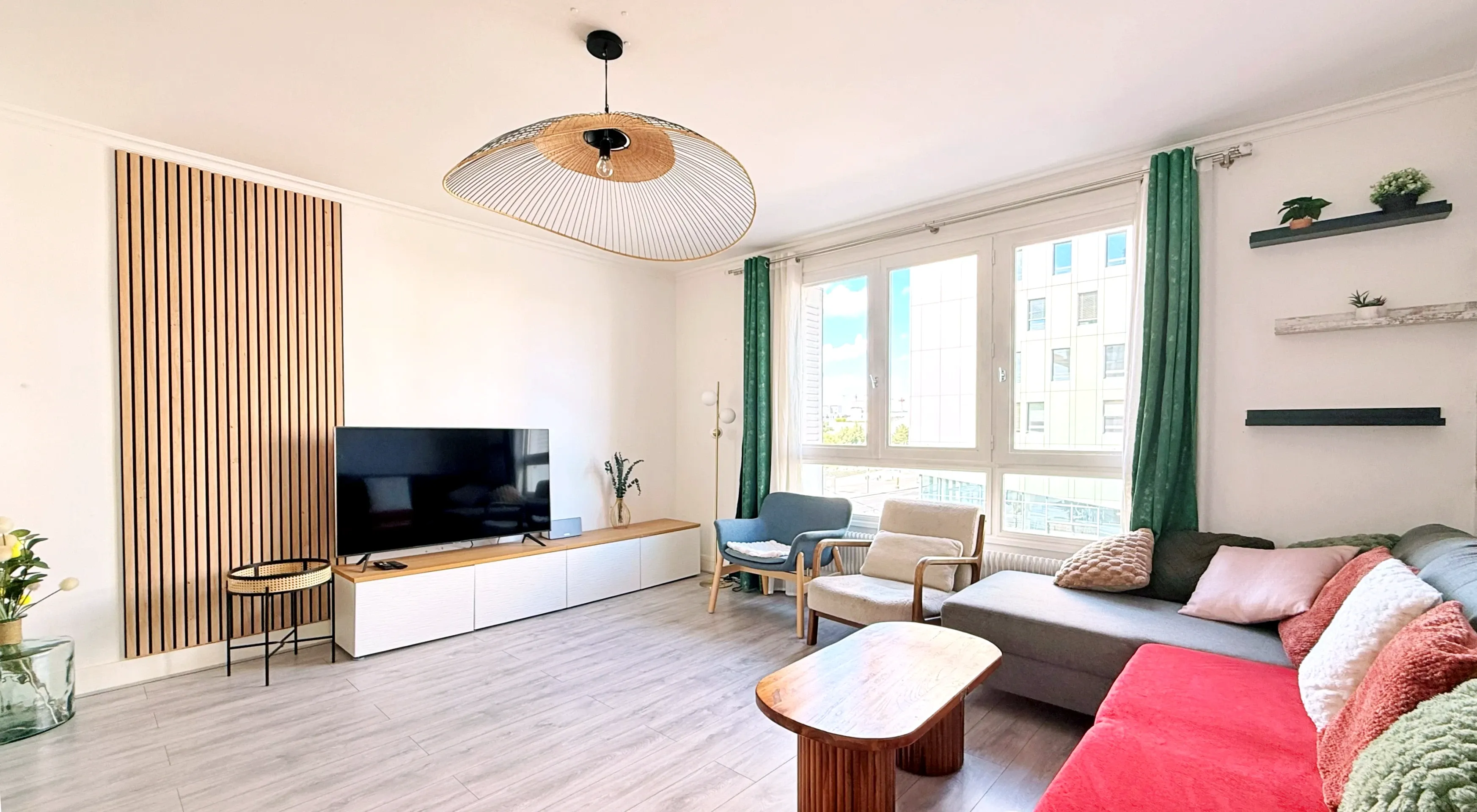 Chambre meublée en colocation - Lit simple - Bureau - Balcon Lyon 7 Debourg - Ref:M29-C1