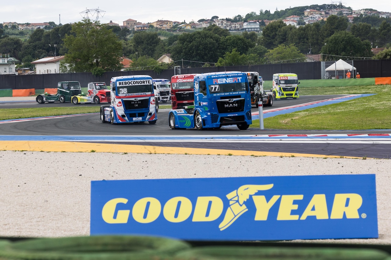 Super 16 assemble for Goodyear FIA ETRC season kick-off