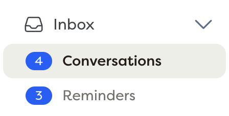 Interface d'application avec quatre conversations et trois rappels