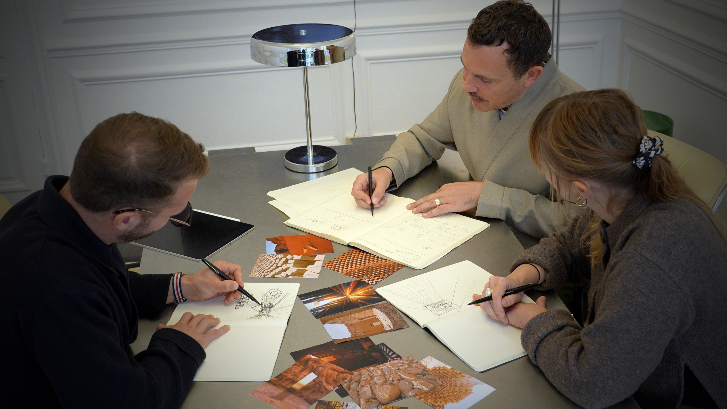 Photo de réunion de l'équipe Héroïne