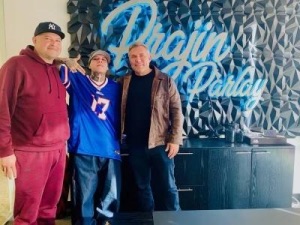 Santa Fe Klan Signs Management Deal with Prajin Parlay Inc.