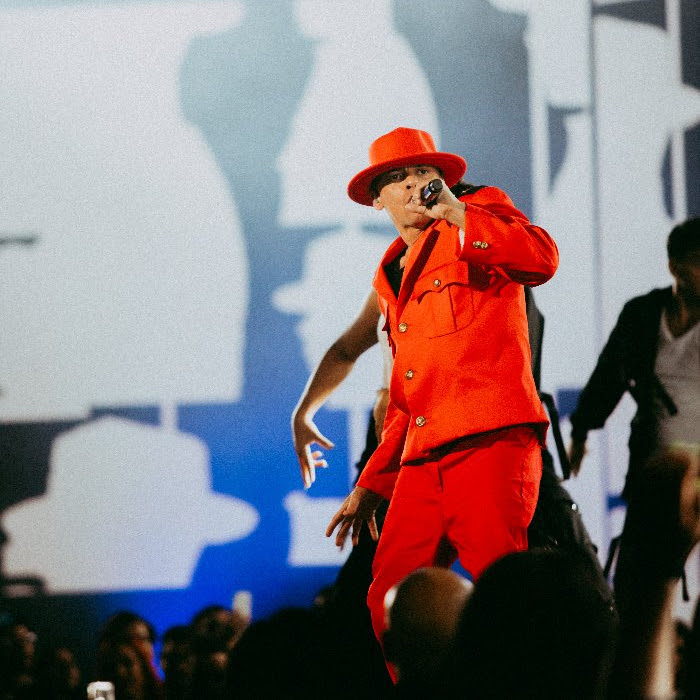 VICO C Shines Bright at Premios Tú Música Urbano 2023