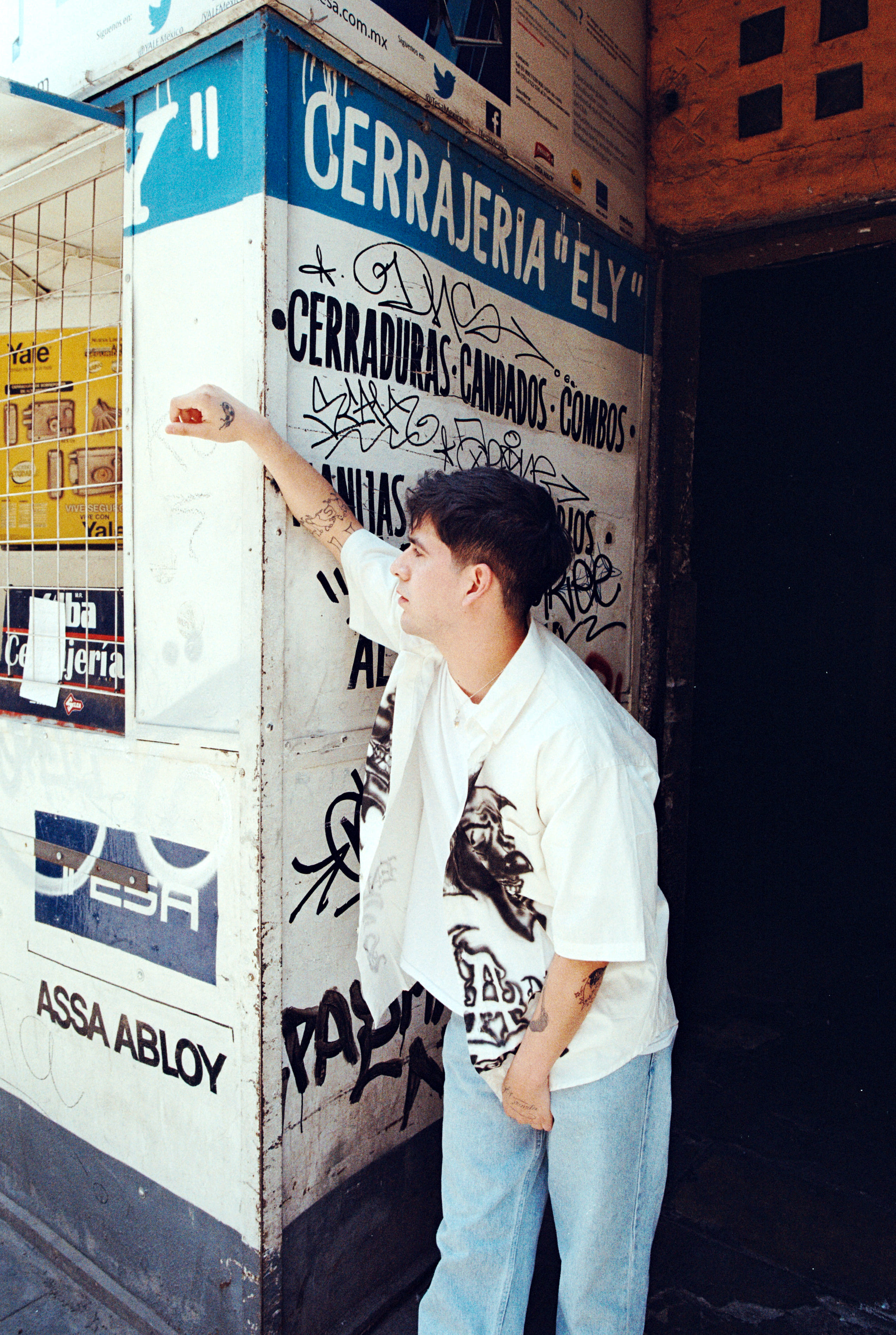"Frenesi": Lil Benjas' New Single from Forthcoming Album "Si Yo Se Hablar Es Por Tí" Is Here