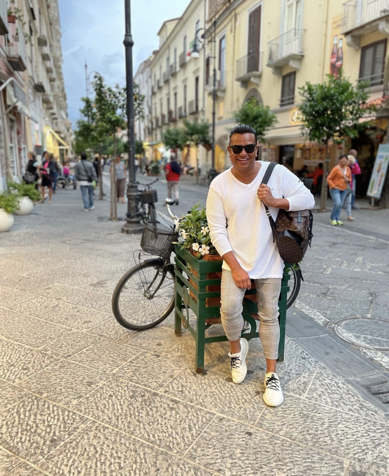 Warner Music Latina welcomes Charly Pérez as their newest addition