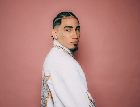 Omar Courtz Adds Brooklyn and Miami Dates to Por Si Mañana No Estoy USA Tour