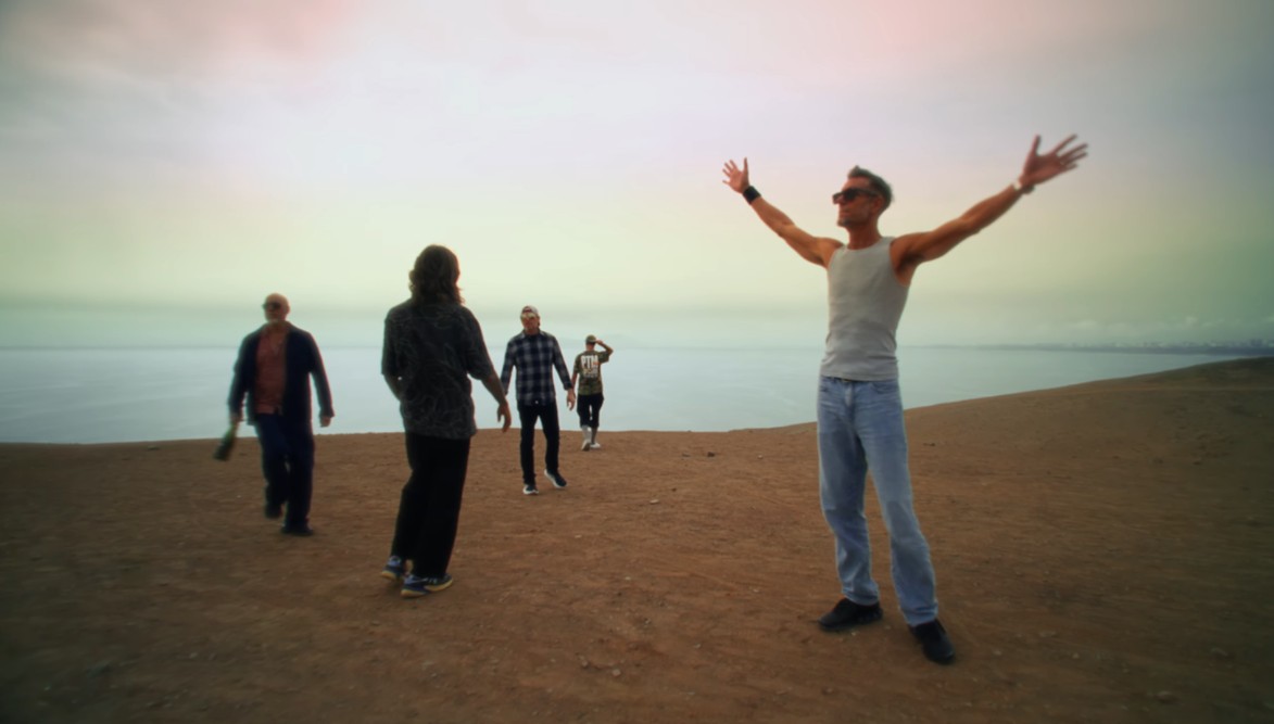 Los Mirlos and 311 Turn "Amber" Into Peruvian Psychedelic Cumbia on New Collaboration