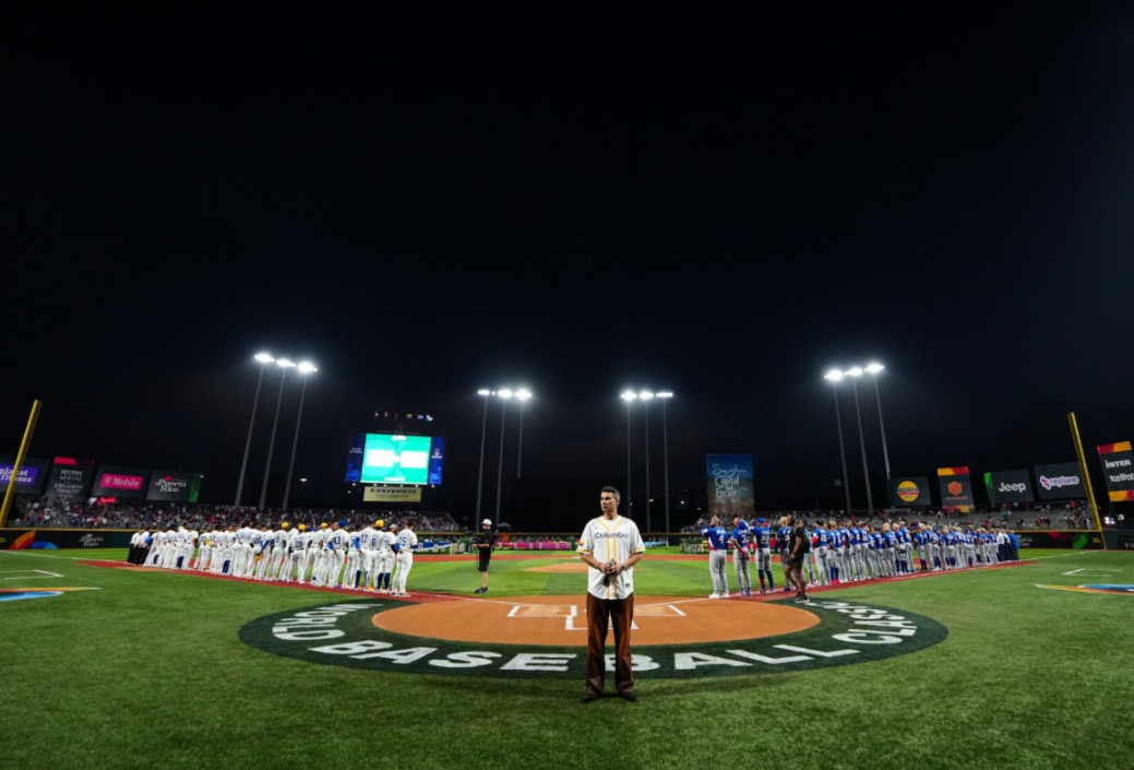 Pipe Bueno Sings the Colombian National Anthem at the 2026 World Baseball Classic