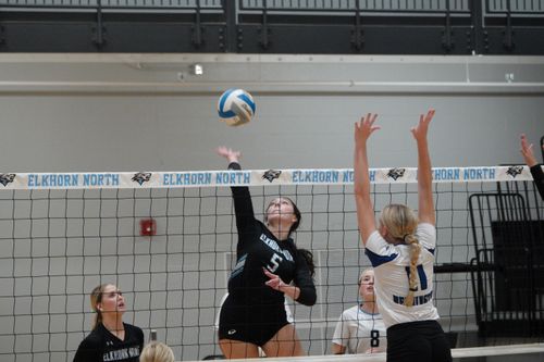 Team effort leads to three-set victory for Wolves over Bennington