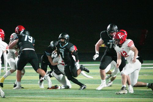 Wolves surge past rival Antlers to advance