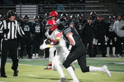 Wolves surge past rival Antlers to advance