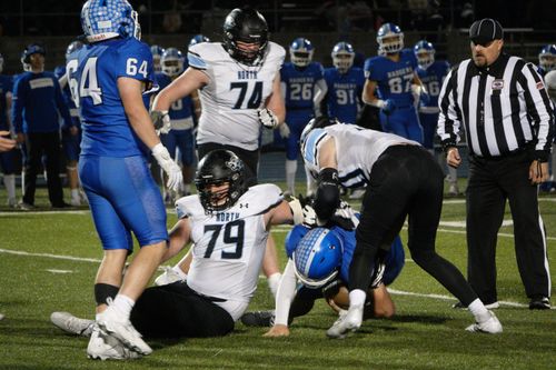 Badgers book third-straight trip to Lincoln with win over Wolves