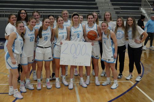 Prince's historic game leads Wolves to third-straight EMC crown