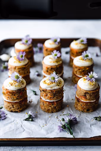 pumpkin cupcakes with cream cheese frosting