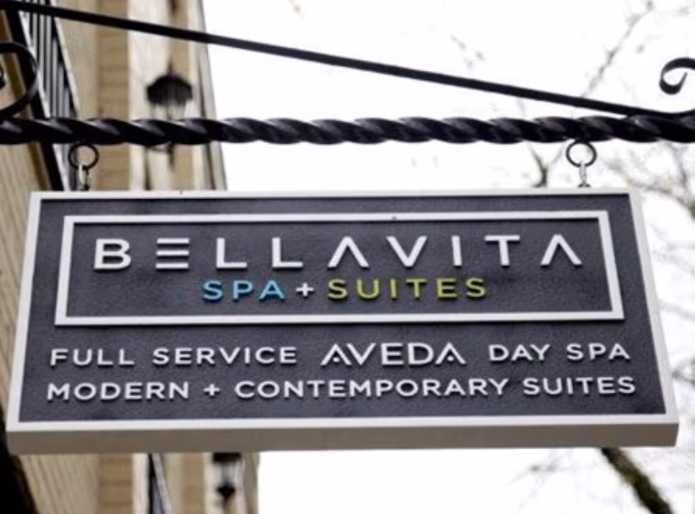 couples message bellavita in saugatuck michigan