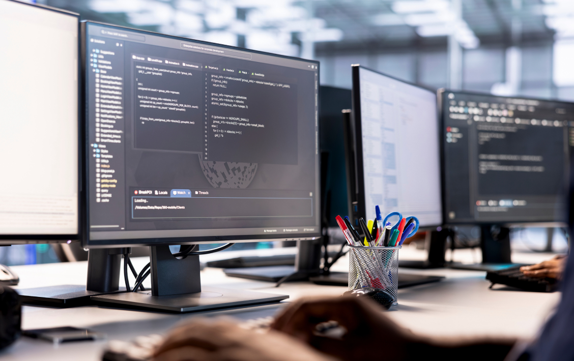 Custom field service management software development tailored to specific scheduling, dispatching, and reporting workflows