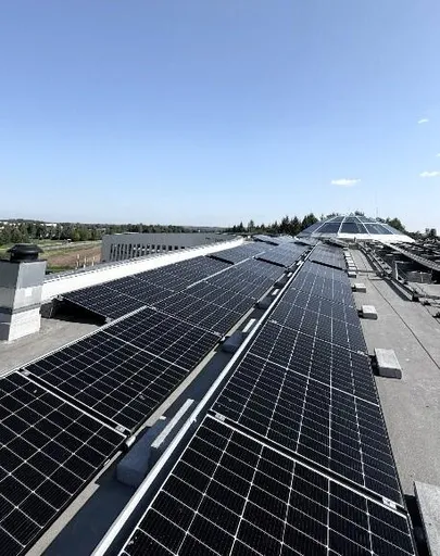 Katusele rajatud päikesejaam