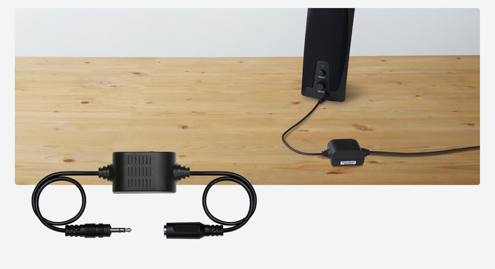 3.5mm Ground Loop Isolator Audio Tool; the best ground loop isolator to fix the hums. 