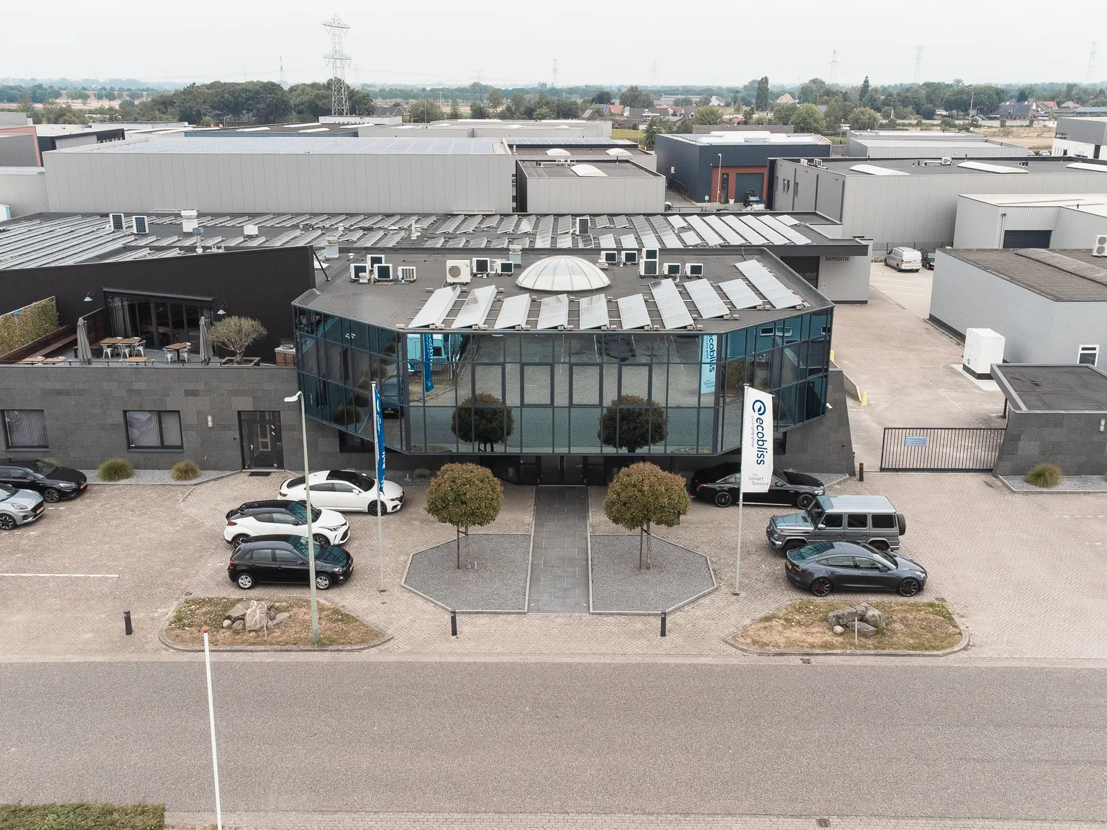 Front of the Ecobliss office and production building in Echt seen from above