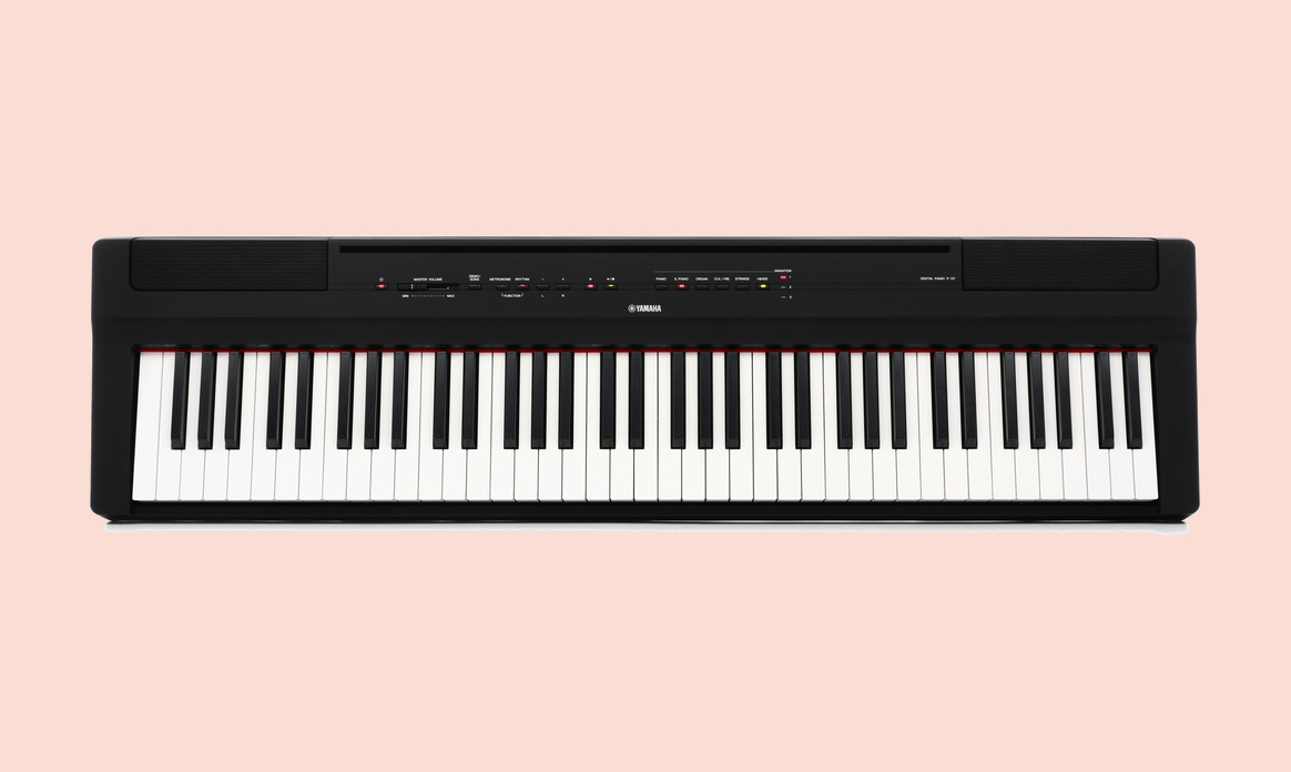 Yamaha P-121