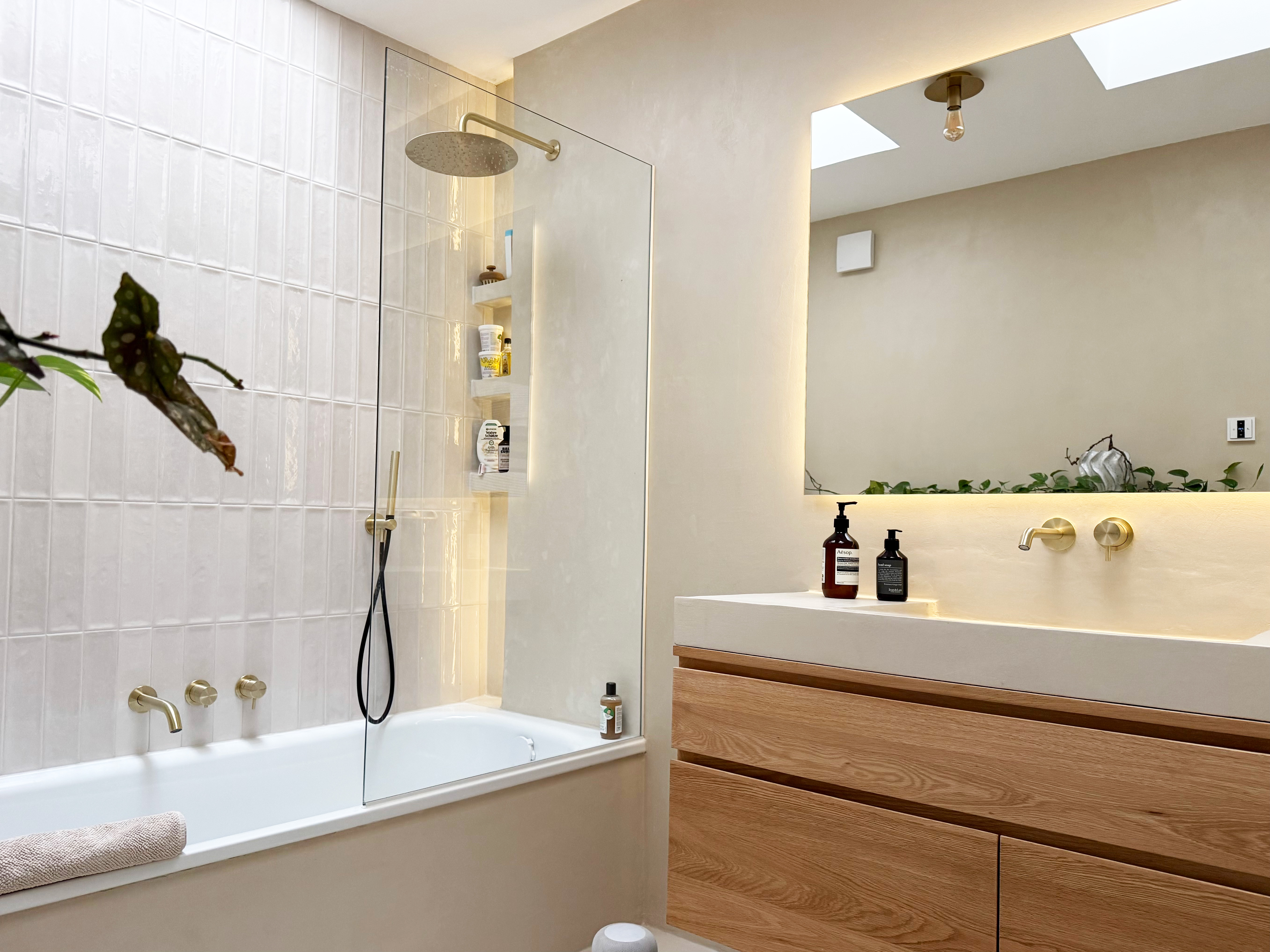 Badezimmer Fugenlos in Beige