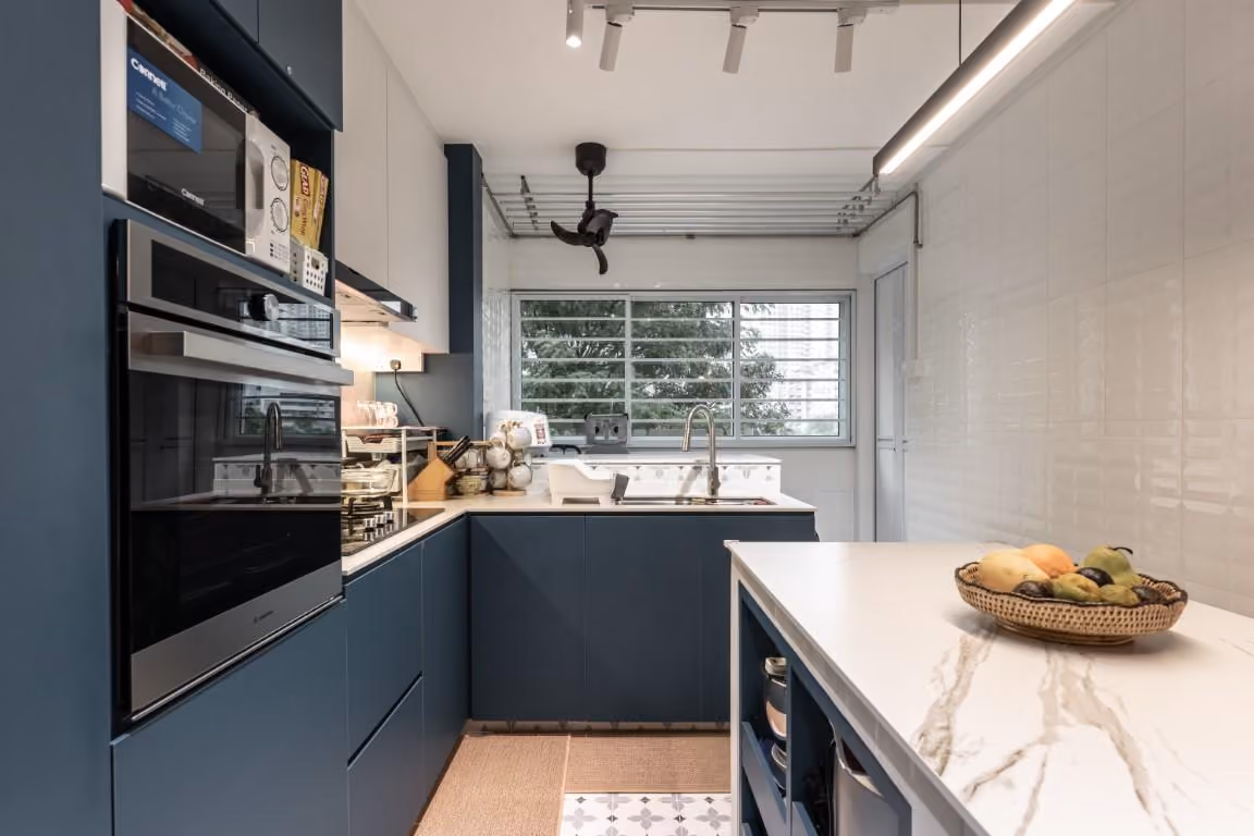 4 Room Resale HDB Kitchen Renovation by SEDS Interior