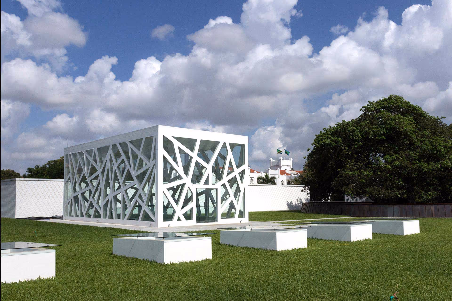 Whitecube