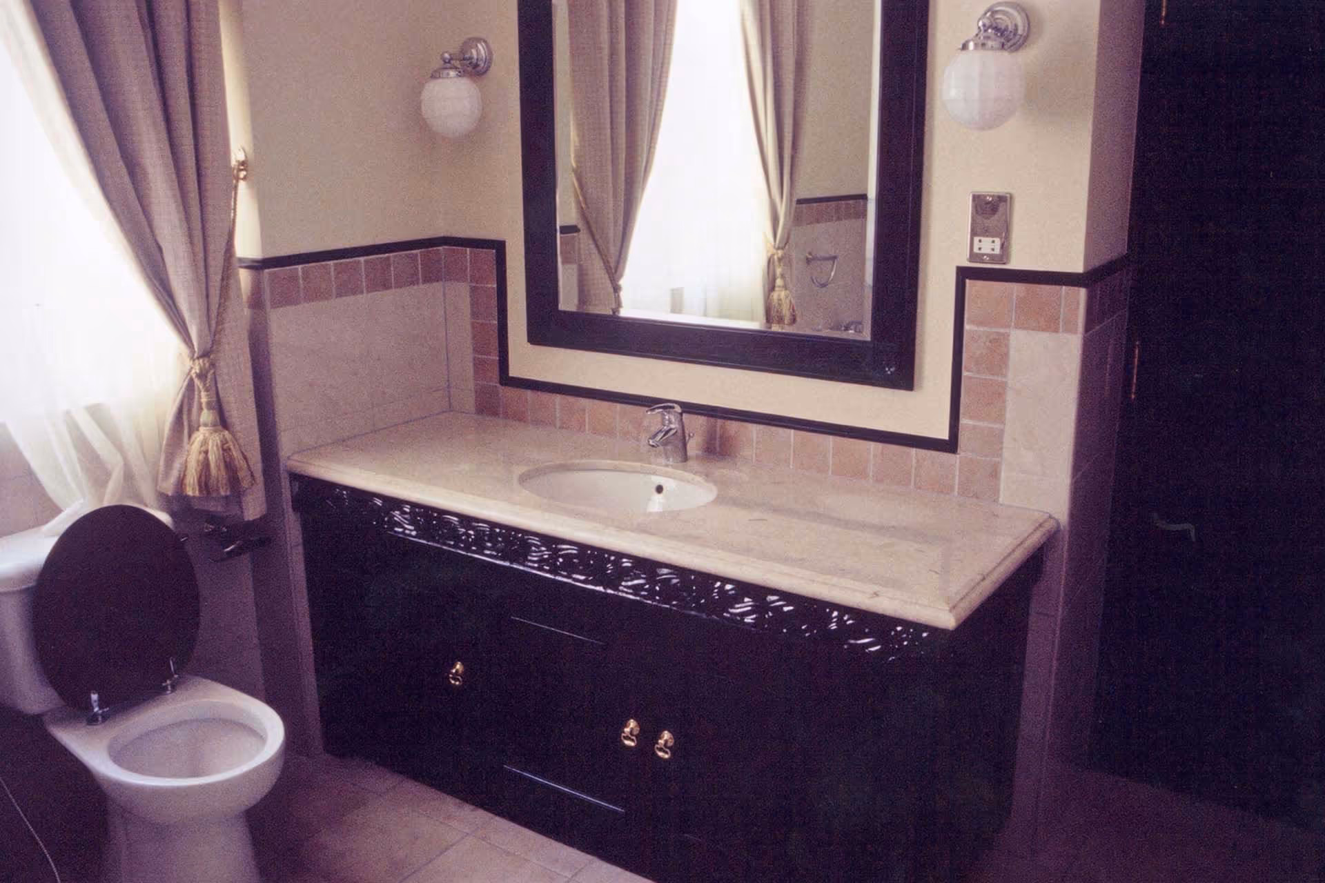 Statehouse Washroom