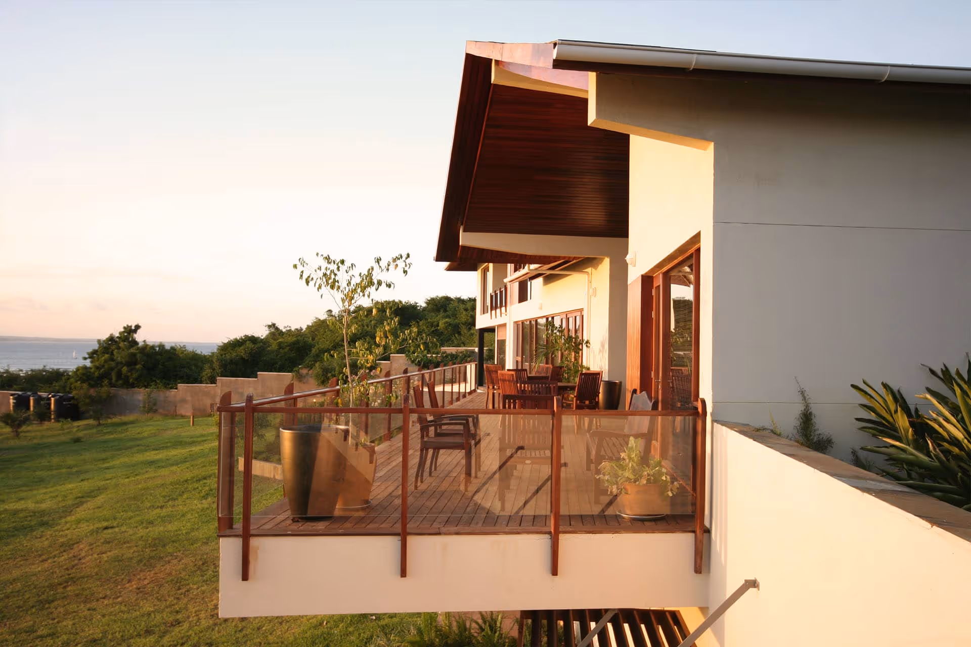 Private Residence 2 Outdoor Sideview