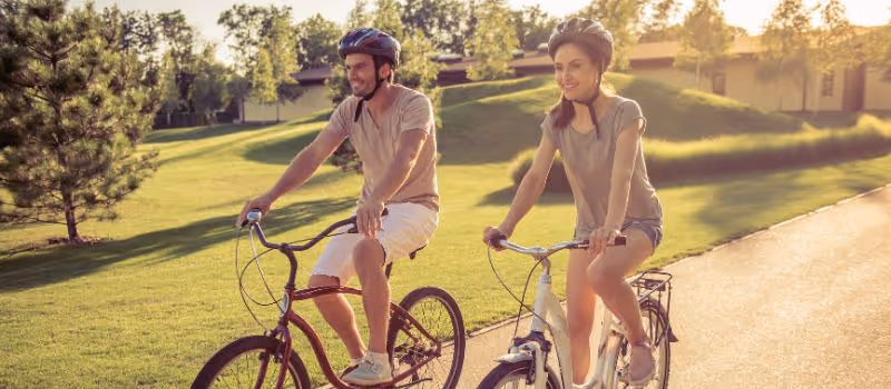 e-bike-versus-traditional-bike-5-not-so-obvious-differences-to-consider
