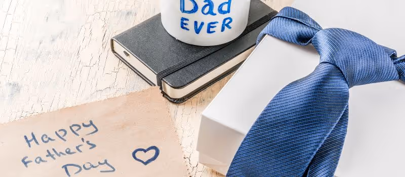 5-heartwarming-fathers-day-gift-ideas-to-make-dad-feel-special