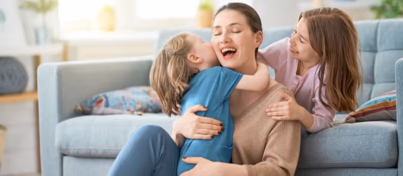 5-life-changing-reasons-to-hug-your-kids-every-day