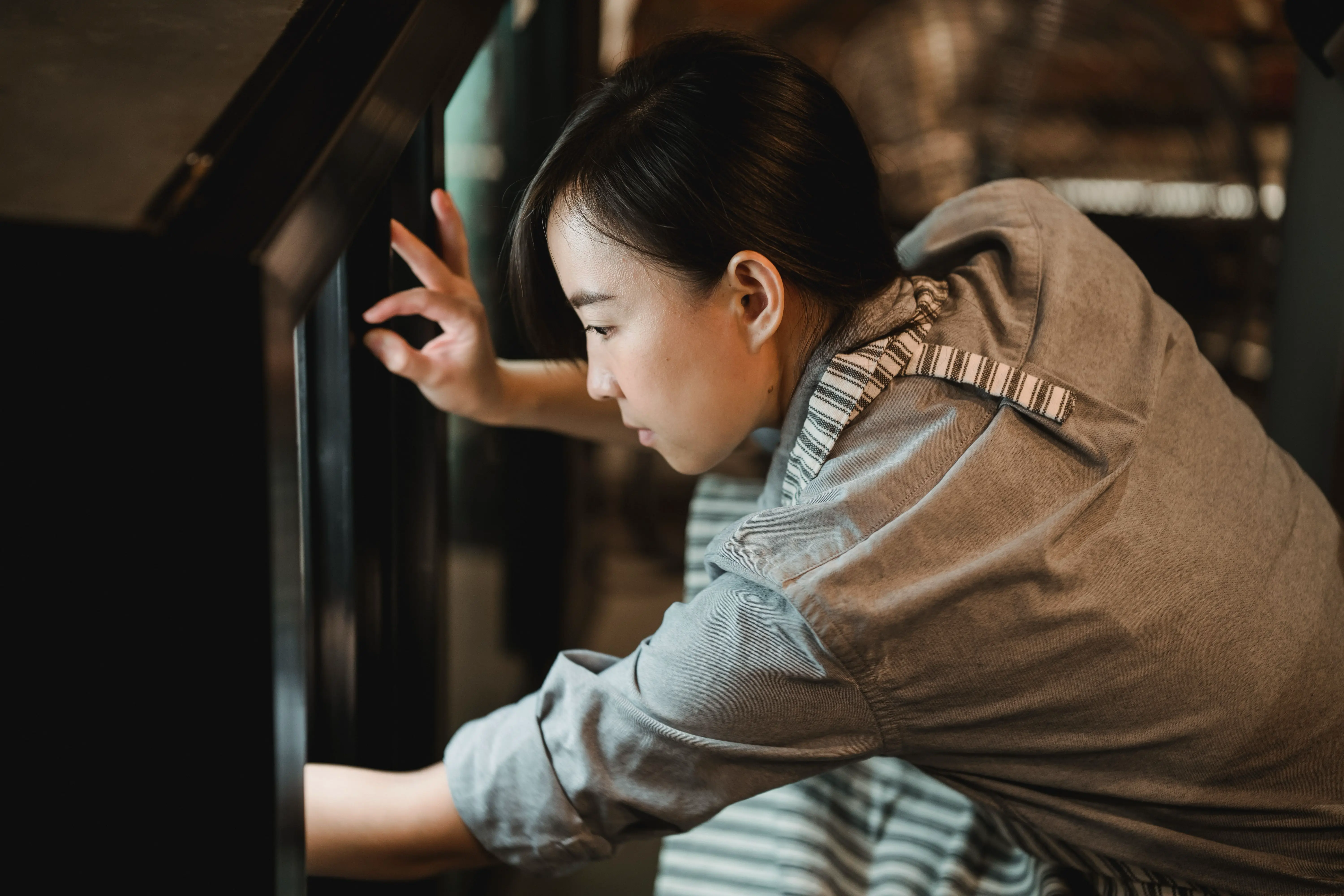 Finding the source of a smell while cleaning the home