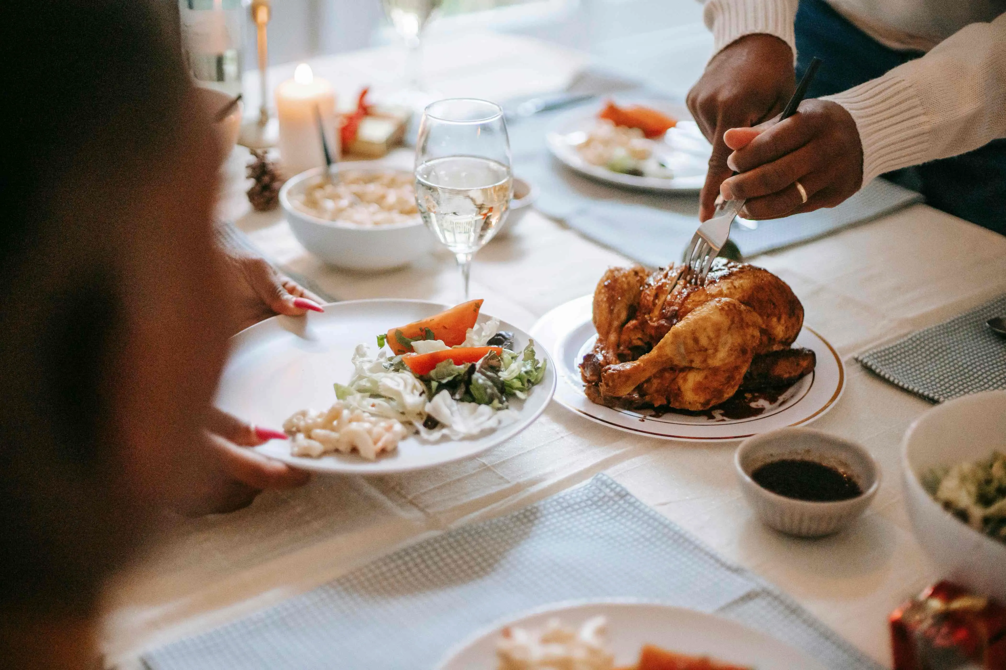 Thanksgiving Hosting Cleaning Checklist: What to Do the Week Before
