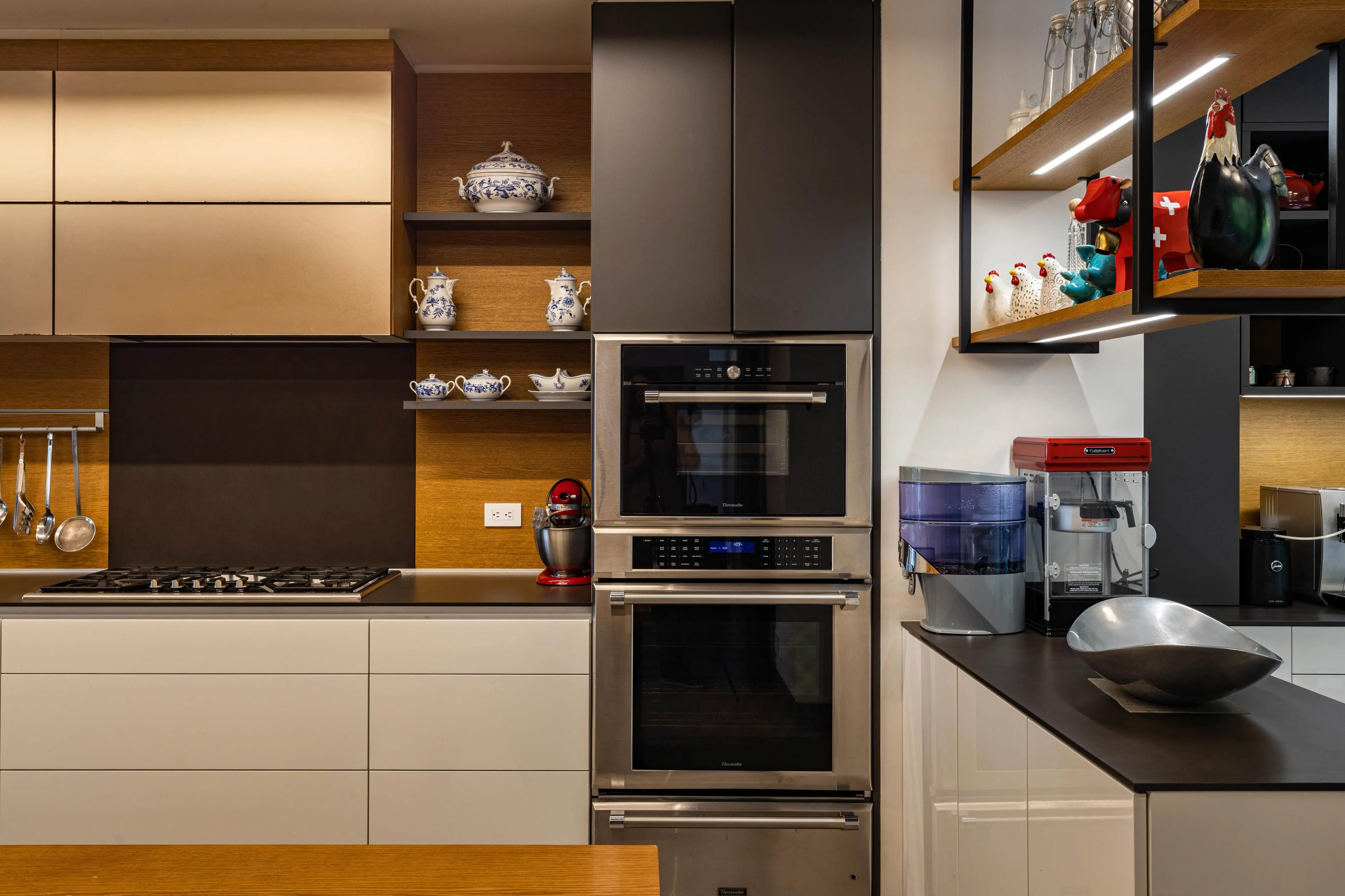 Cleaning the oven and kitchen as part of a Thanksgiving cleaning checklist