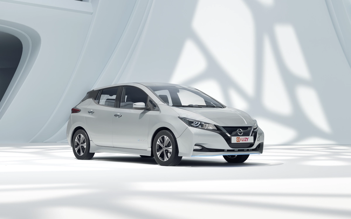 Nissan Leaf driekwart vooraanzicht