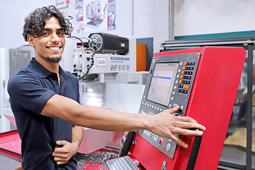 Lehrling in Lehrwerkstätte