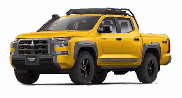 Picape amarelo Mitsubishi Triton Savana 4x4 com teto preto e rodas pretas.
