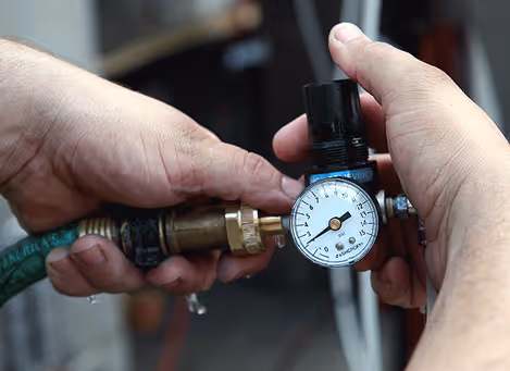 Step 9 to install pressurized water kit: adjust water pressure knob