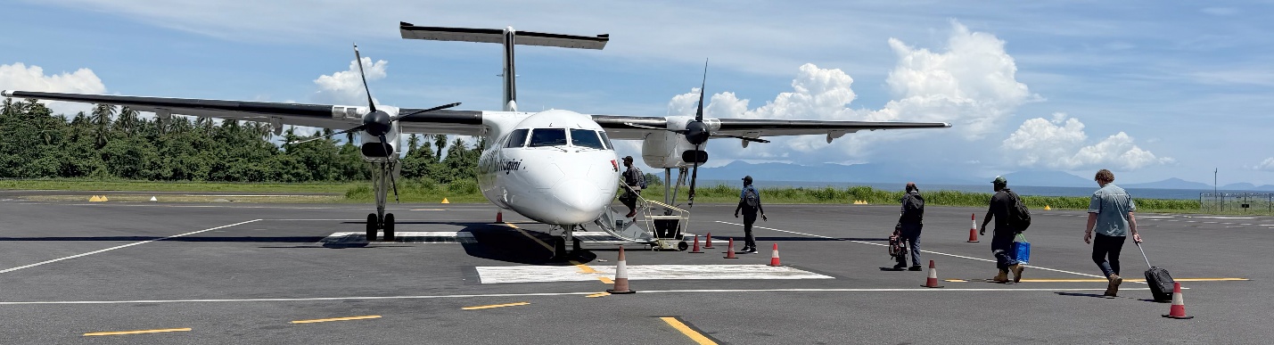 Hoskins airport and Air Niugini flight scene