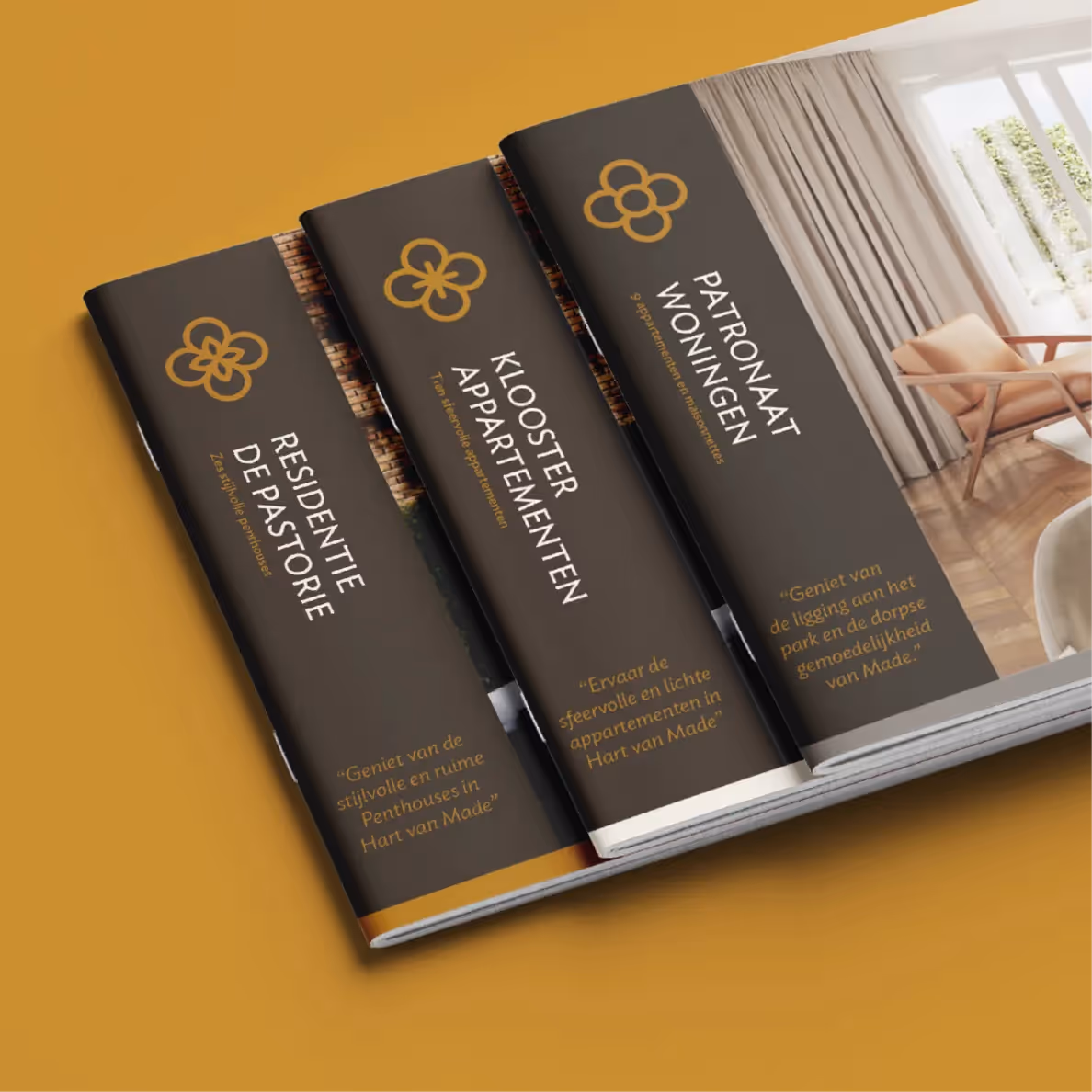 Een stapel brochures voor de verkoop van appartementen.