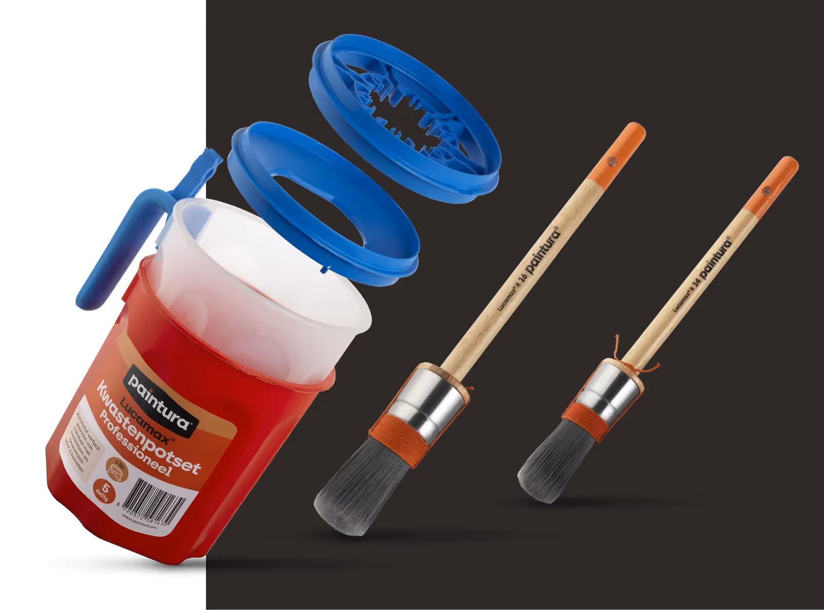 Dynamische productfotografie van de Paintura® Lucamax kwastpotset en kwasten, voorzien van bijpassende etiketten en bedrukkingen.