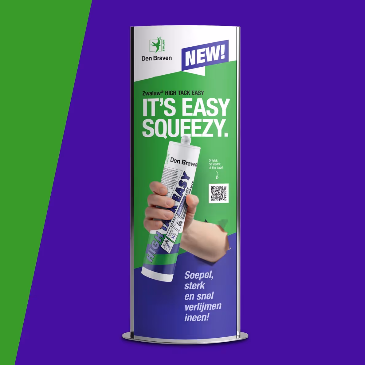Een wervende roll-banner die het Zwaluw product aanprijst in een bouwmarkt.