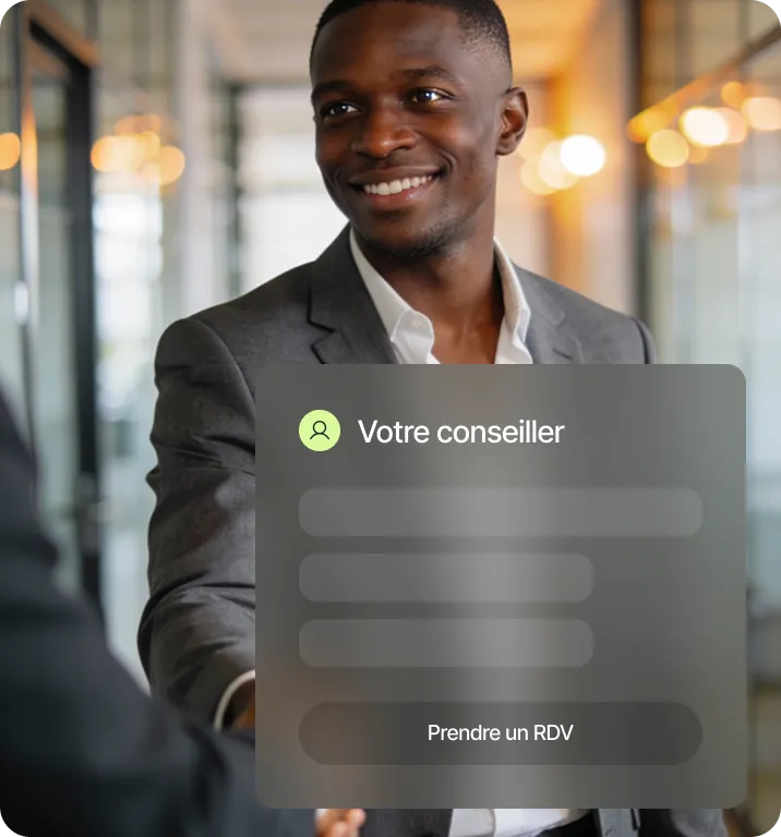 Smiling man in a gray suit shaking hands in a modern office with an appointment booking overlay in French.